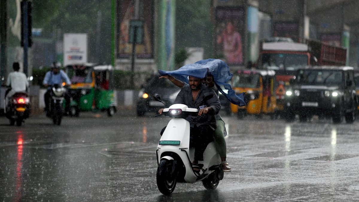 Gujarat Several Districts Receive Early Monsoon Rain, More Showers